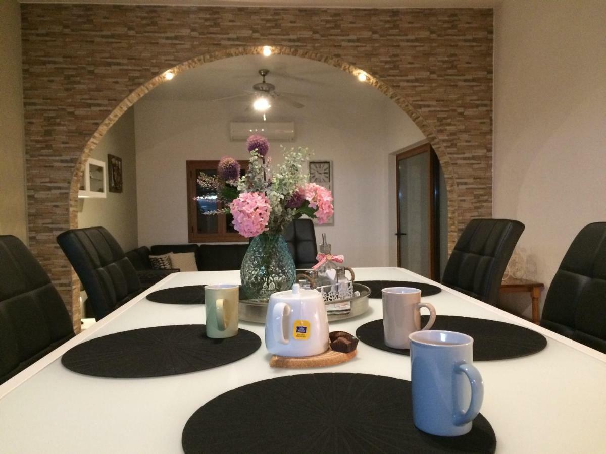 Villa Ypsilon Karotí 外观 照片