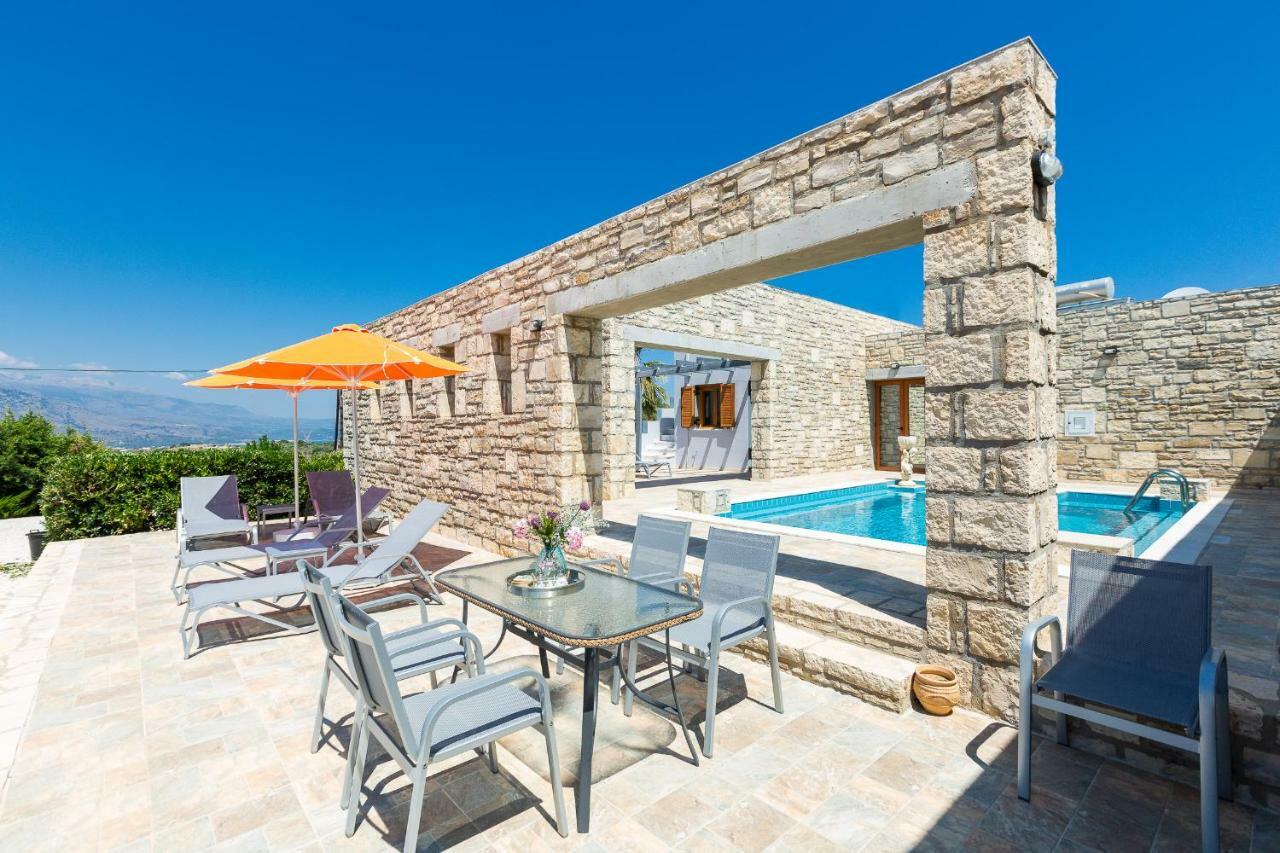 Villa Ypsilon Karotí 外观 照片