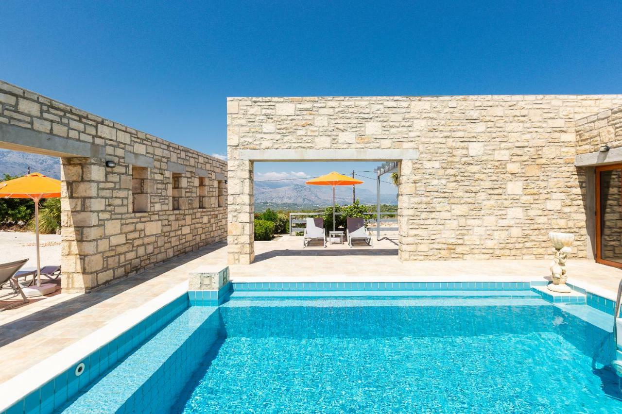 Villa Ypsilon Karotí 外观 照片