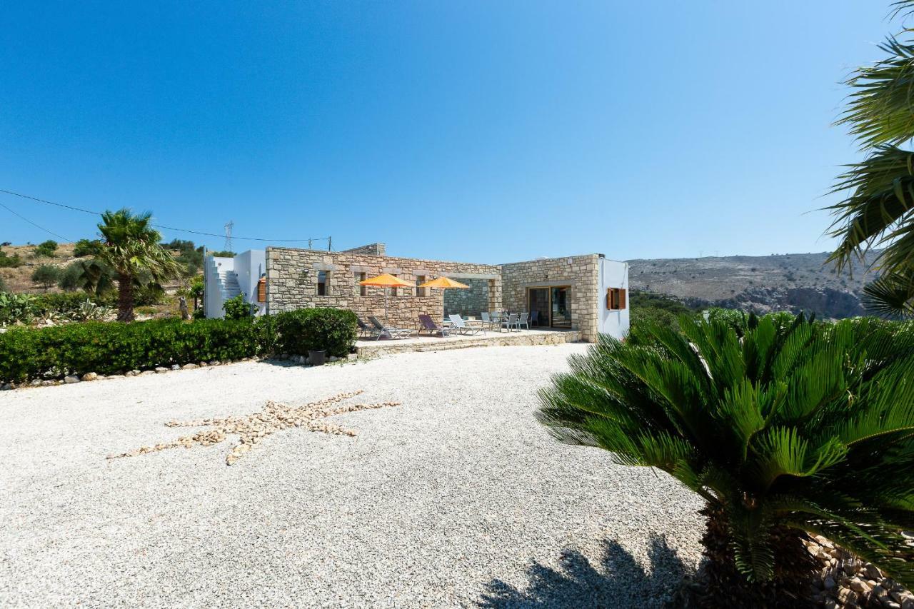 Villa Ypsilon Karotí 外观 照片
