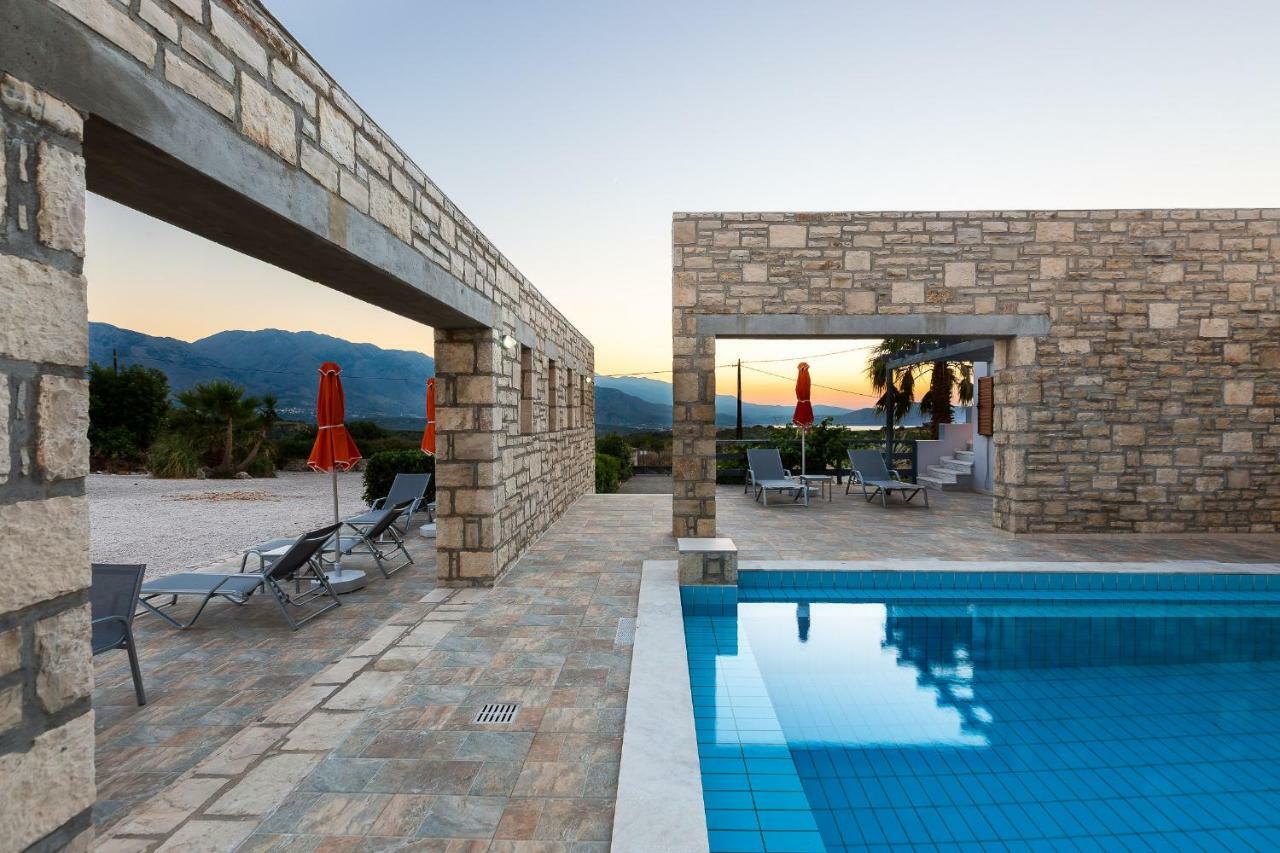 Villa Ypsilon Karotí 外观 照片