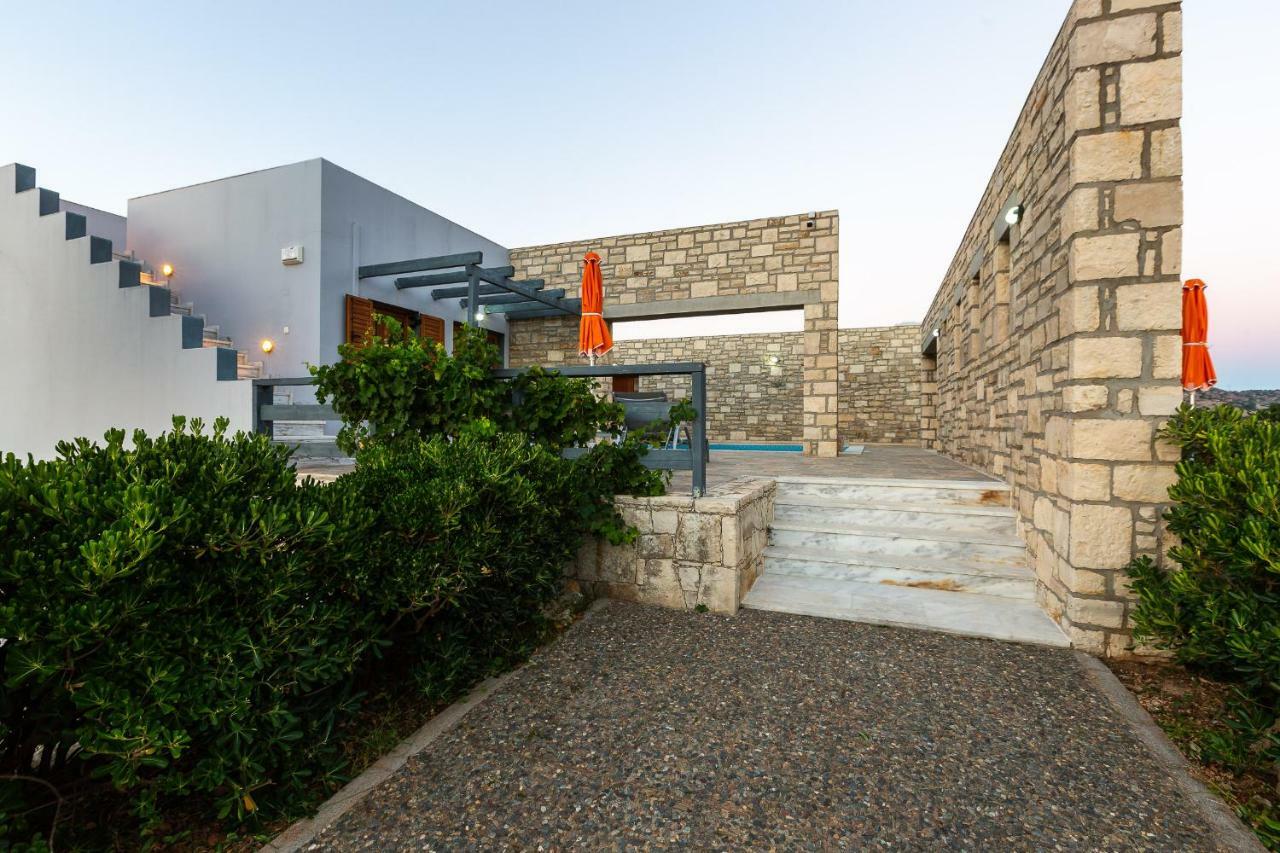 Villa Ypsilon Karotí 外观 照片