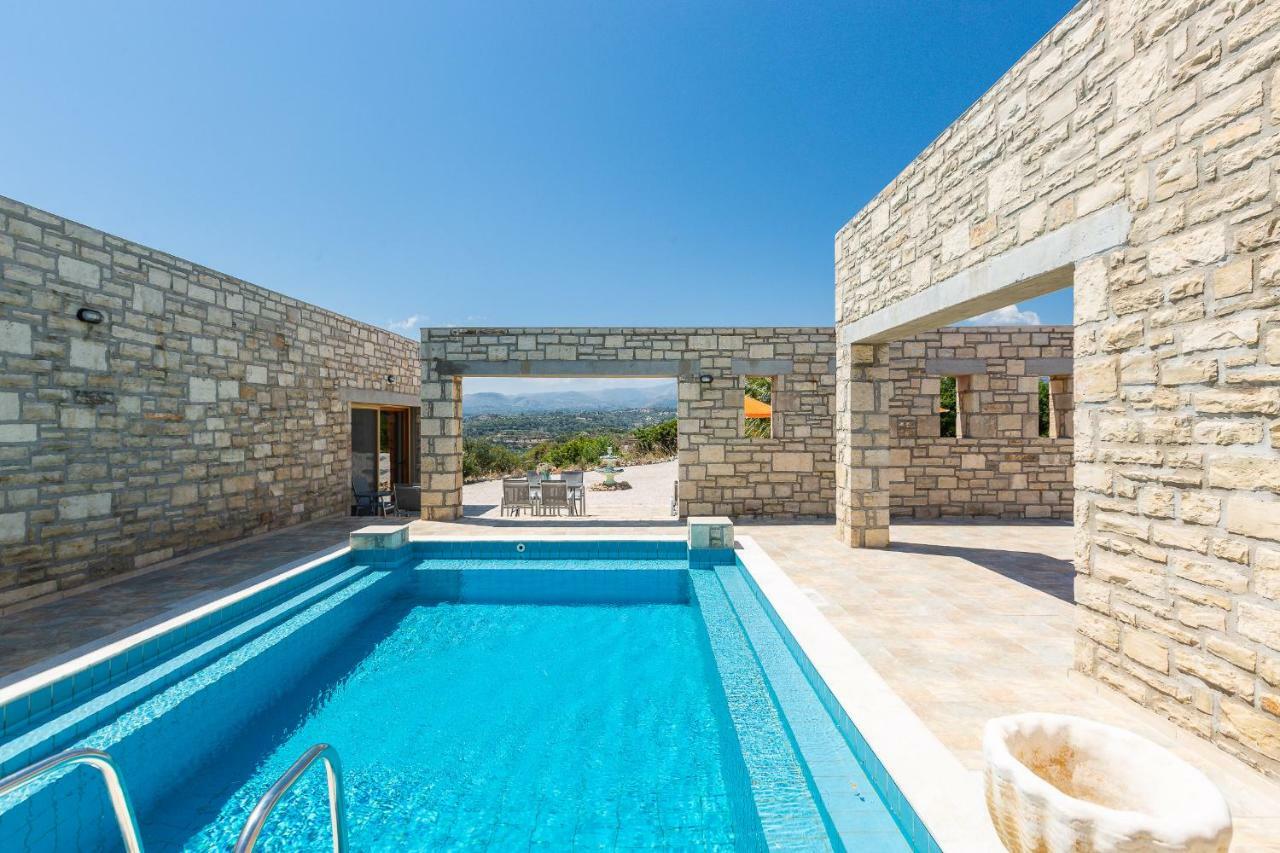 Villa Ypsilon Karotí 外观 照片